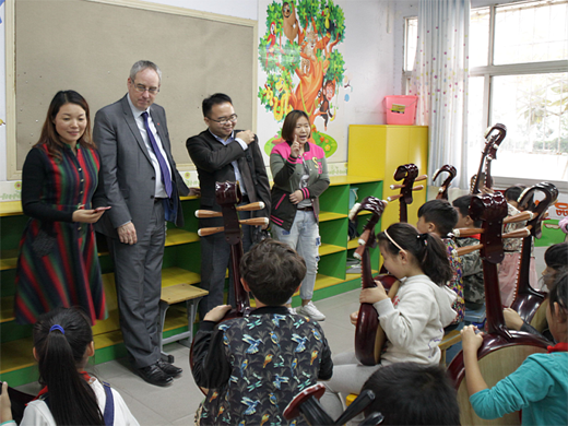 参观淮河东路小学民乐团hd2.png