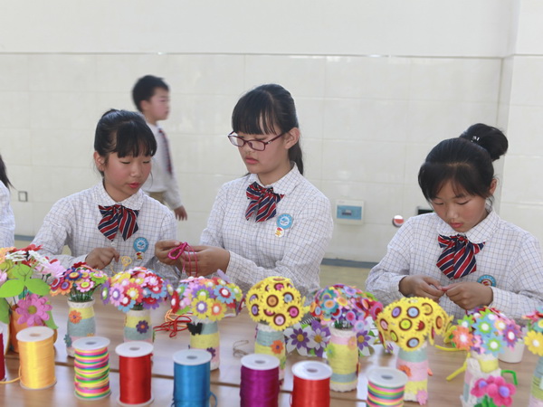 6创意编织社团.JPG