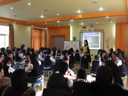二七区外国语小学董亚平老师梦想课程展示5.jpg